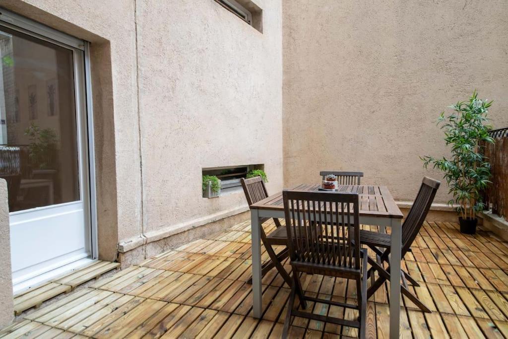 Superbe Appartement Centre Historique Avignon Exterior photo